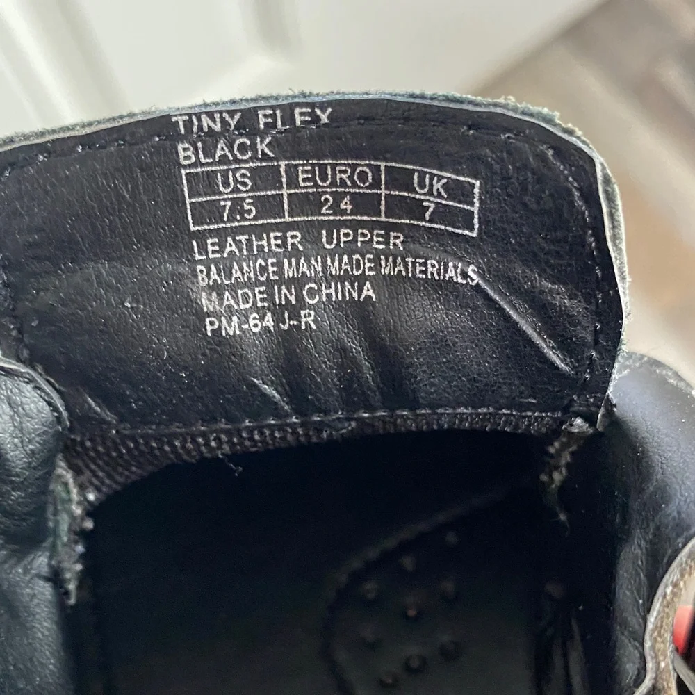 Reaction Kenneth Cole Kids Black Leather Dress Shoes